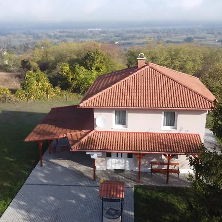 Panorama Apartment *