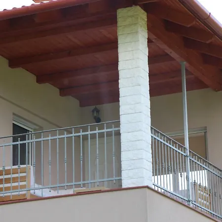 Panorama Apartment *